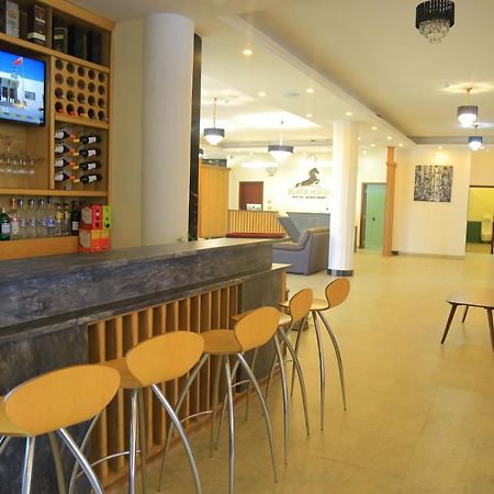 Black Horse Hotel Apartment Addis Abeba Eksteriør bilde
