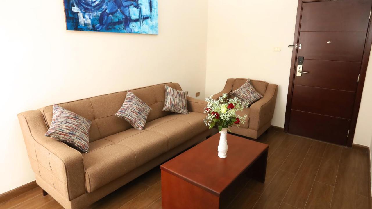 Black Horse Hotel Apartment Addis Abeba Eksteriør bilde