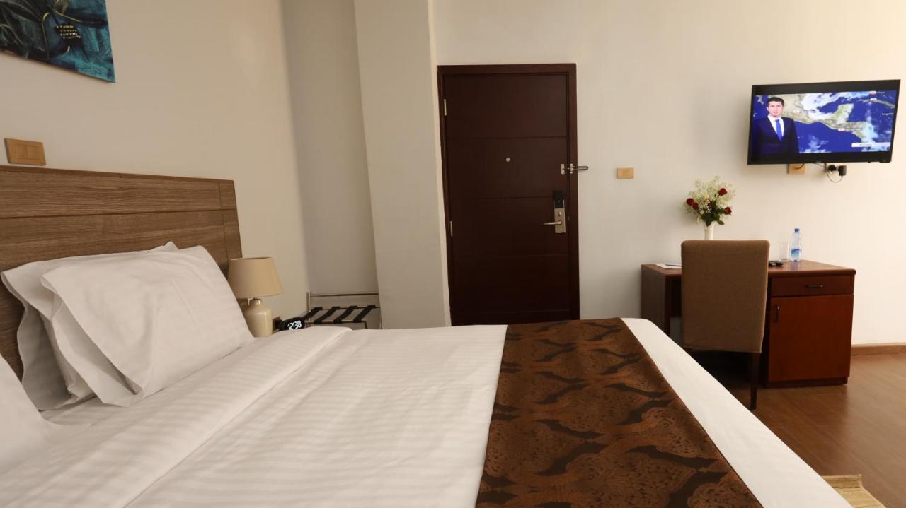 Black Horse Hotel Apartment Addis Abeba Eksteriør bilde