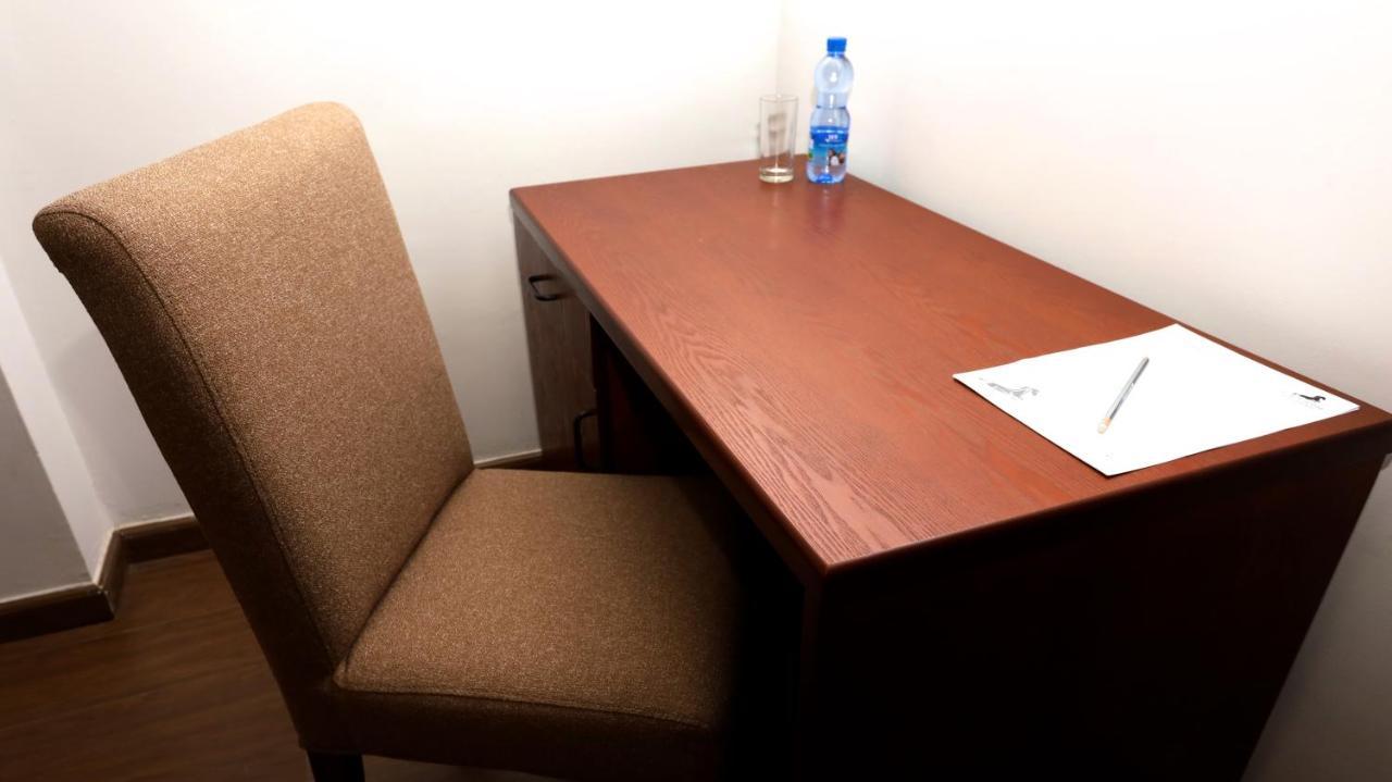 Black Horse Hotel Apartment Addis Abeba Eksteriør bilde