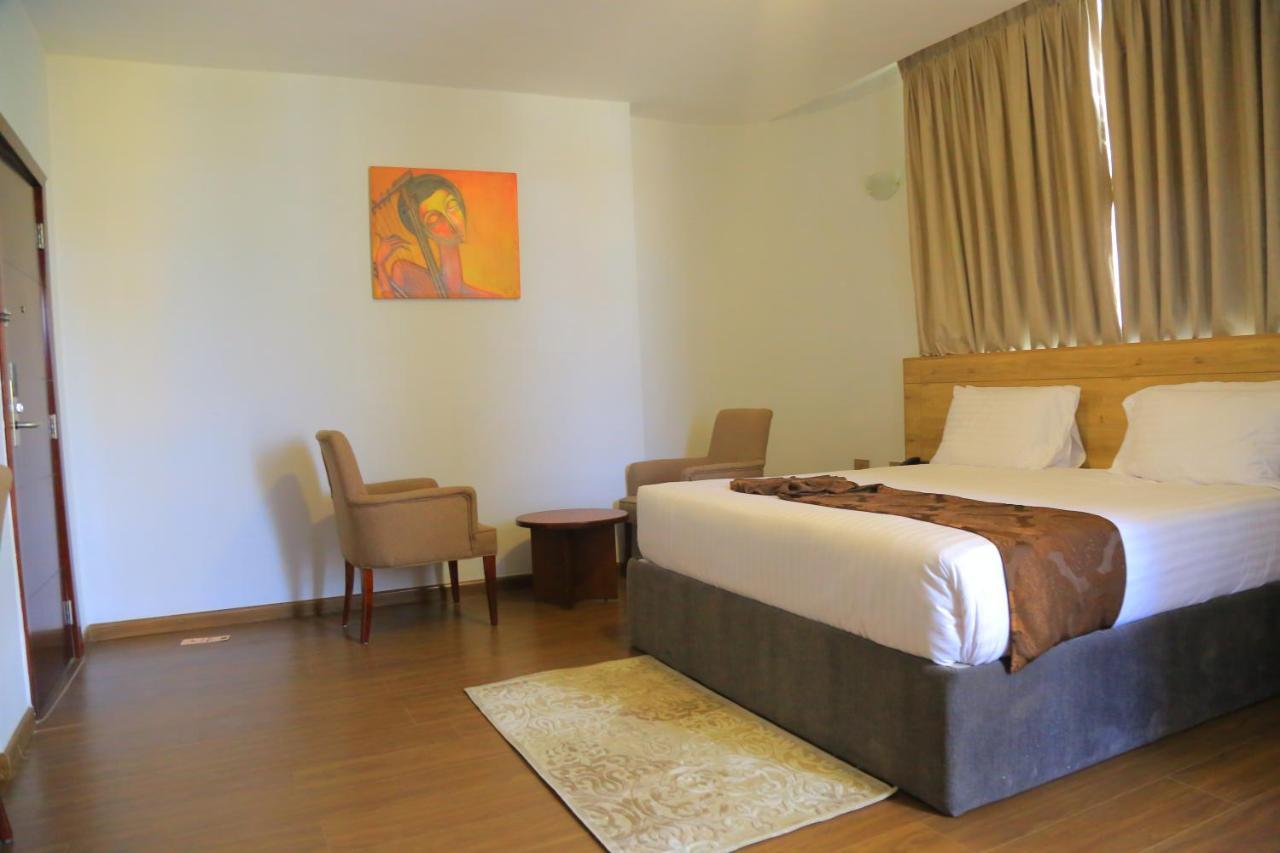 Black Horse Hotel Apartment Addis Abeba Eksteriør bilde